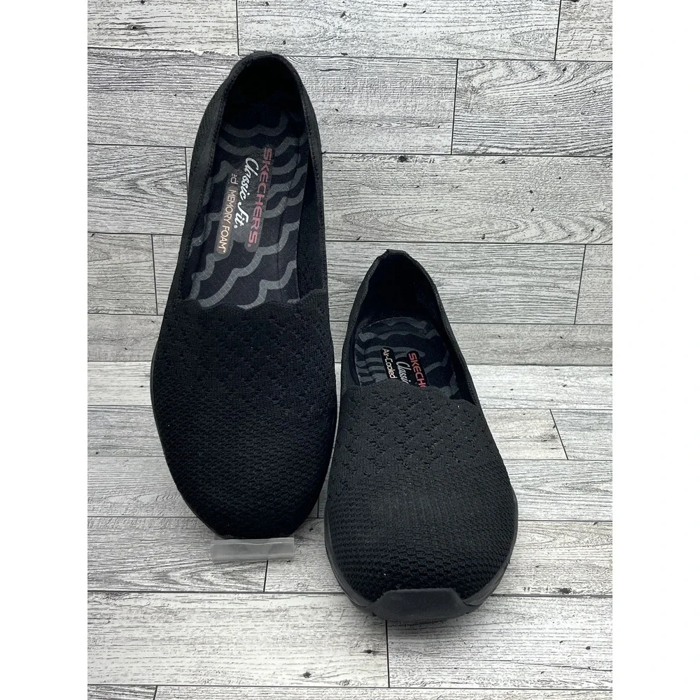 Skechers Shoes Womens Size 7.5 Slip On Flats Classic Fit Air Cooled Memory Foam